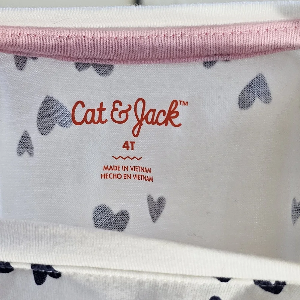 Cat & Jack White Long Sleeve Tee with Black Heart Pattern - Picture 2 of 3